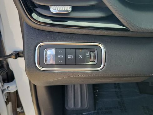 Used 2026 Buick Enclave Sport Touring FWD image 21