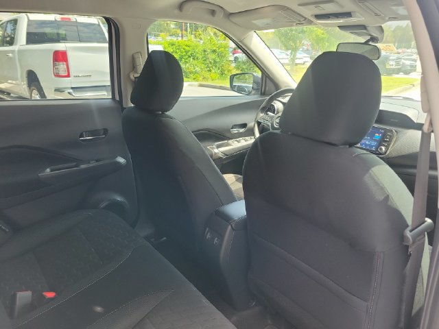 Used 2024 Nissan Kicks SV FWD image 23