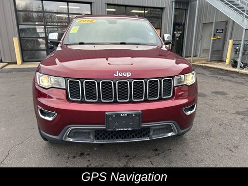 Used 2018 Jeep Grand Cherokee Limited image 9