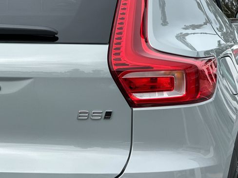 Used 2026 Volvo XC40 B5 Plus AWD/4WD image 33