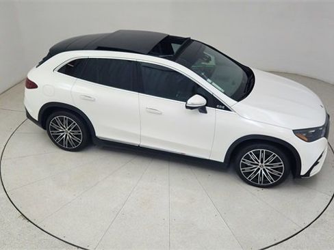 Used 2023 Mercedes-Benz EQE 500 4MATIC SUV w/ Exclusive Trim Package image 74