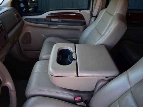 Used 2004 Ford F350 Lariat image 34