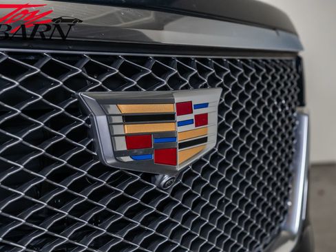 Used 2021 Cadillac Escalade Premium Luxury w/ Driver Assist Tech Package image 9