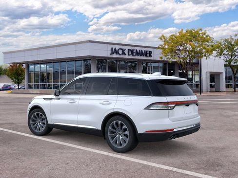 Used 2026 Lincoln Aviator AWD image 4