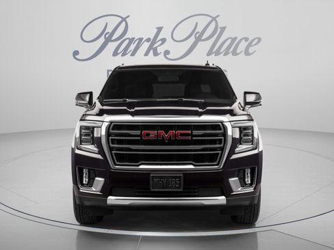 Used 2022 GMC Yukon SLT w/ SLT Premium Package AWD/4WD image 7