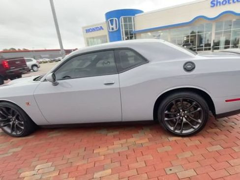 Used 2021 Dodge Challenger R/T Scat Pack RWD image 7