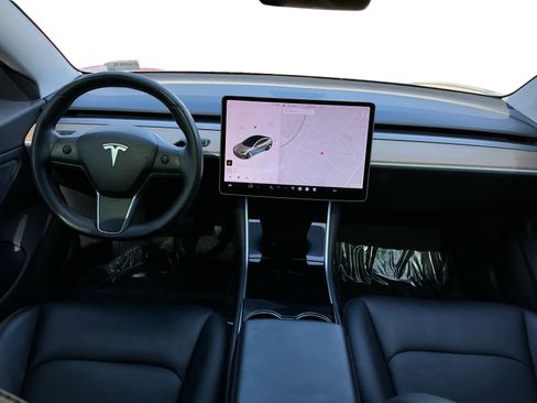 Used 2018 Tesla Model 3 Long Range image 9