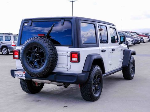 Used 2020 Jeep Wrangler Unlimited Sport AWD/4WD image 4