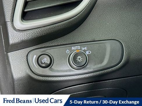 Used 2022 Chevrolet Trax LT w/ Driver Confidence Package image 12