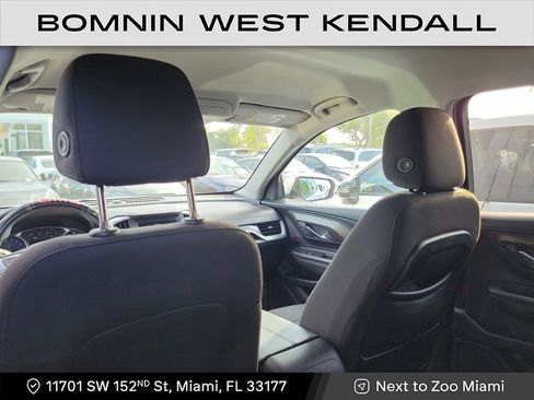 Used 2022 GMC Terrain SLE image 9