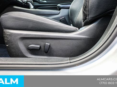 Used 2024 Nissan Altima 2.5 SV FWD image 20
