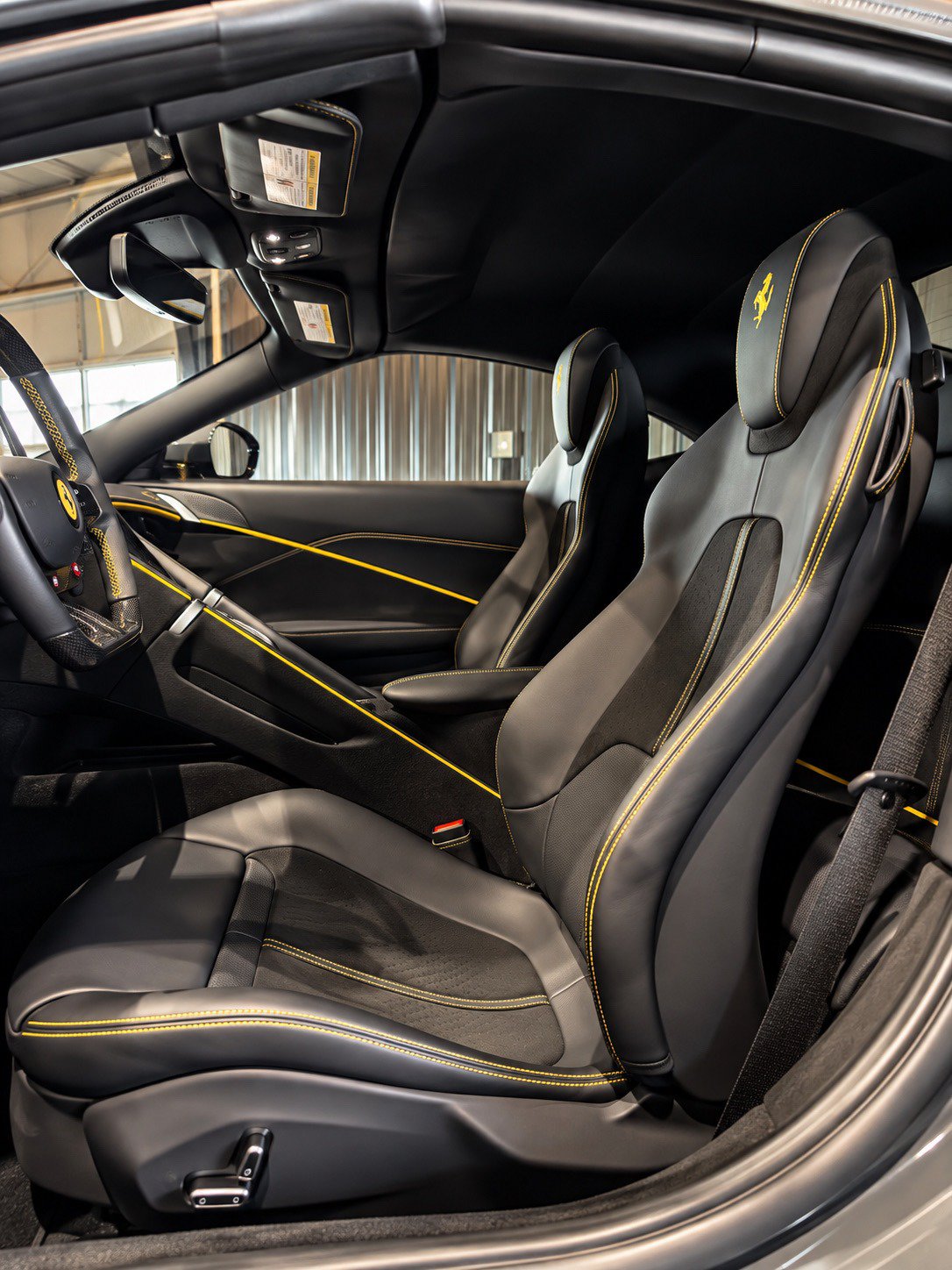 Used 2026 Ferrari Roma Spider RWD image 9