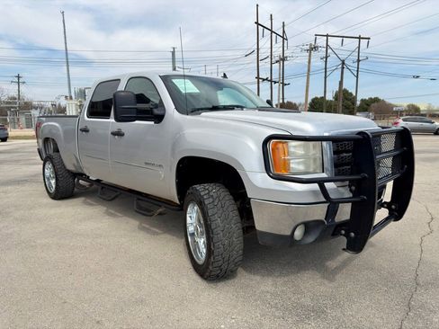Used 2011 GMC Sierra 2500 SLE w/ SLE Preferred Package image 7