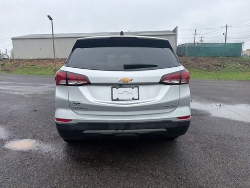 Used 2022 Chevrolet Equinox LT w/ Driver Convenience Package AWD/4WD image 4