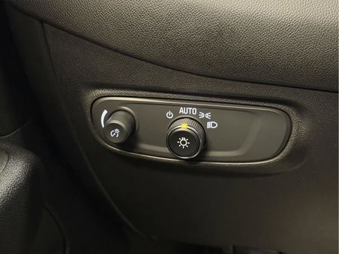 Certified 2023 Chevrolet Equinox LT image 36