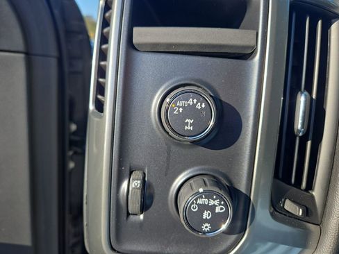 Used 2018 Chevrolet Silverado 1500 LT w/ LPO, Black Pack image 51