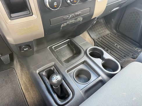 Used 2012 RAM 3500 ST w/ Chrome Appearance Group image 33