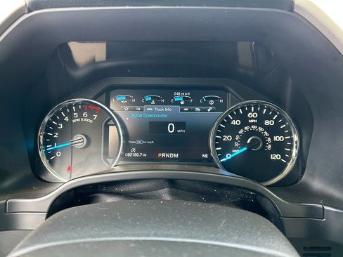 Used 2017 Ford F150 Lariat w/ Equipment Group 502A Luxury image 10