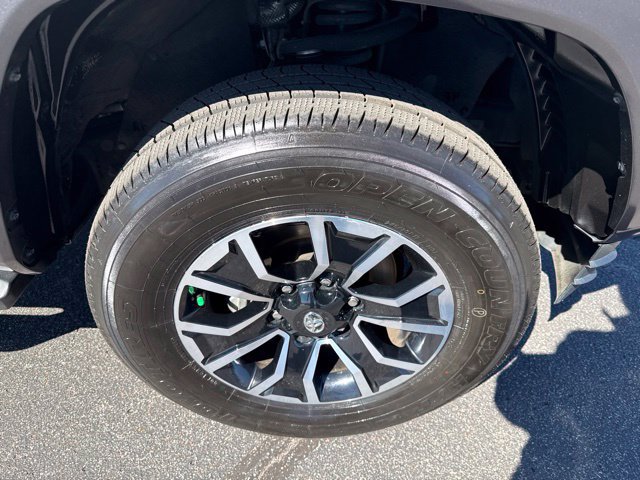Used 2021 Toyota Tacoma TRD Sport RWD image 14