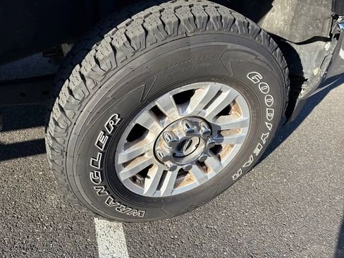 Used 2019 Ford F250 XLT w/ XLT Value Package image 9