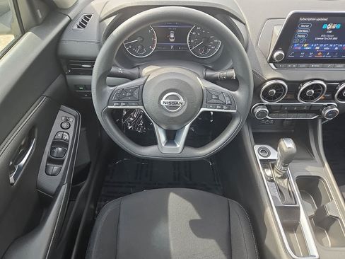 Used 2023 Nissan Sentra SV FWD image 12
