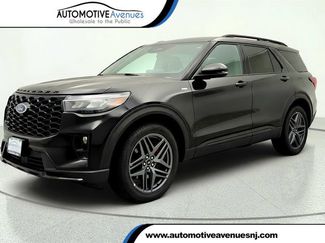Used 2025 Ford Explorer ST-Line w/ ST-Line Street Pack AWD/4WD video 1