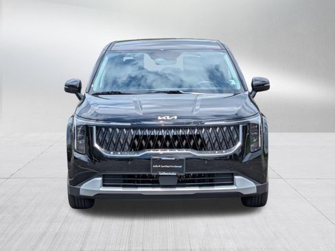 Certified 2026 Kia Carnival FWD image 2