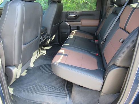Used 2022 Chevrolet Silverado 3500 High Country w/ Safety Package II AWD/4WD image 35