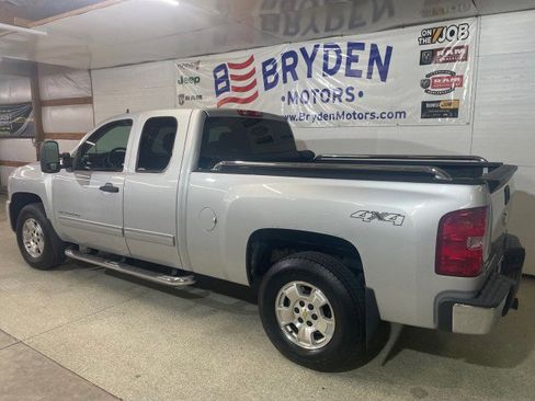 Used 2011 Chevrolet Silverado 1500 LT w/ Max Trailering Pack image 8