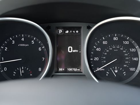 Used 2018 Hyundai Santa Fe Sport AWD/4WD image 31