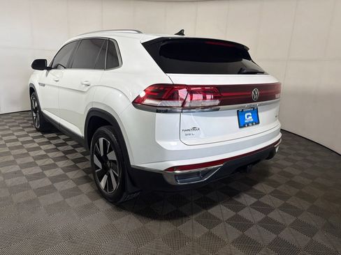Certified 2024 Volkswagen Atlas Cross Sport SEL AWD/4WD image 5