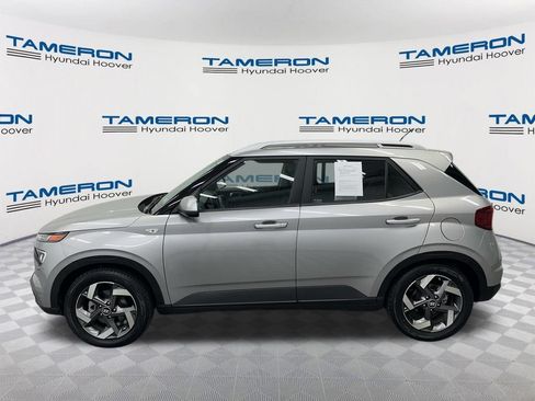 Used 2023 Hyundai Venue SEL w/ Cargo Package FWD image 2