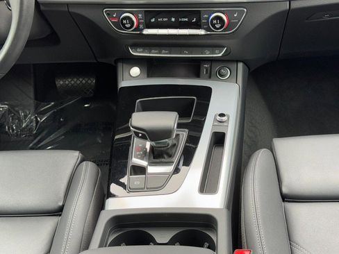 Used 2025 Audi Q5 2.0T Premium w/ Convenience Plus Package image 15