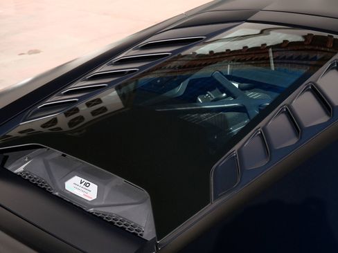 Used 2020 Lamborghini Huracan EVO image 13