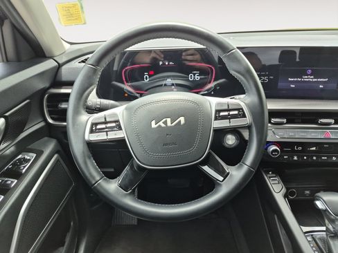 Used 2025 Kia Telluride S FWD image 13