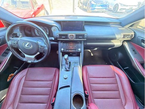 Used 2017 Lexus IS 350 F Sport image 4