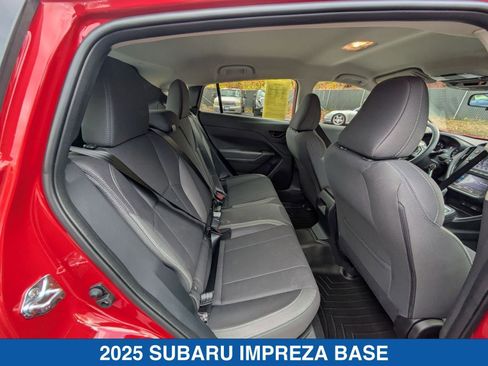 Certified 2025 Subaru Impreza 2.0i image 32