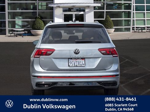 Certified 2023 Volkswagen Tiguan SE R-Line image 5