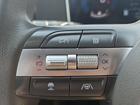 Used 2025 Hyundai Sonata SEL FWD image 16