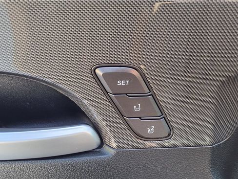 Used 2023 Hyundai Santa Fe Limited AWD/4WD image 10
