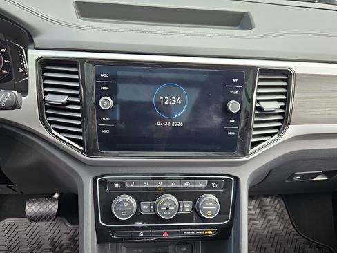 Certified 2023 Volkswagen Atlas SE FWD image 19