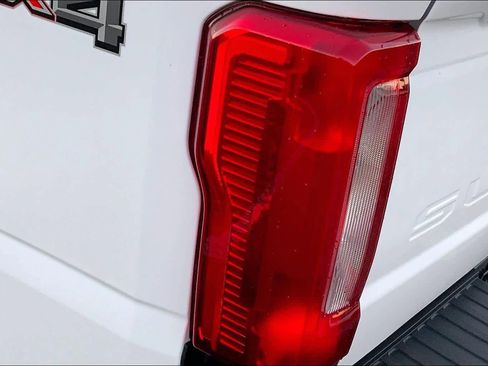 Used 2025 Ford F250 XL w/ XL Chrome Package image 25