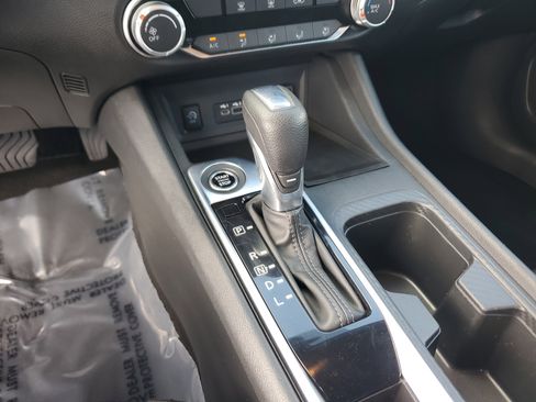 Certified 2024 Nissan Sentra SV image 23