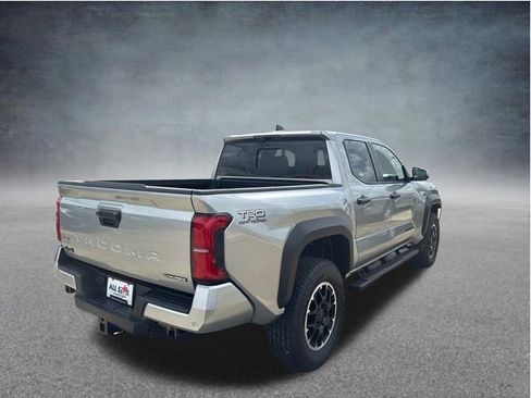 Used 2026 Toyota Tacoma TRD Off-Road w/ TRD Off Road Upgrade Package AWD/4WD image 11