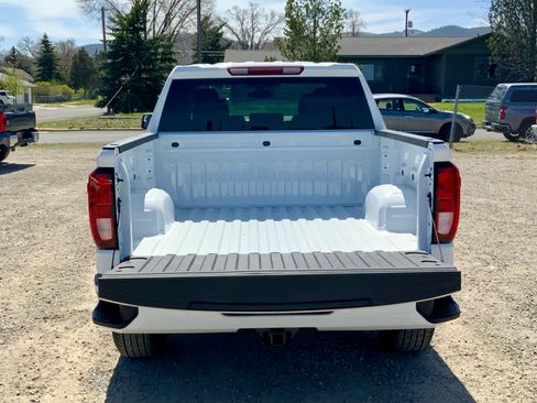 New 2026 GMC Sierra 1500 Elevation image 23