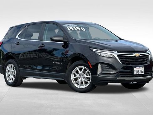 Used 2022 Chevrolet Equinox LT w/ Driver Convenience Package AWD/4WD image 2