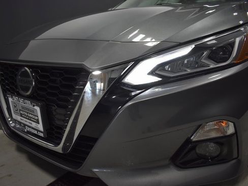Used 2020 Nissan Altima 2.5 SL image 11