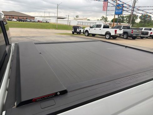 Used 2018 Chevrolet Silverado 1500 LTZ Z71 w/ Redline Edition AWD/4WD image 20