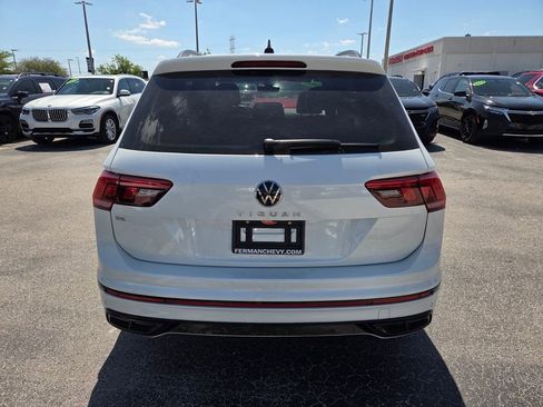 Used 2024 Volkswagen Tiguan SE R-Line FWD image 12