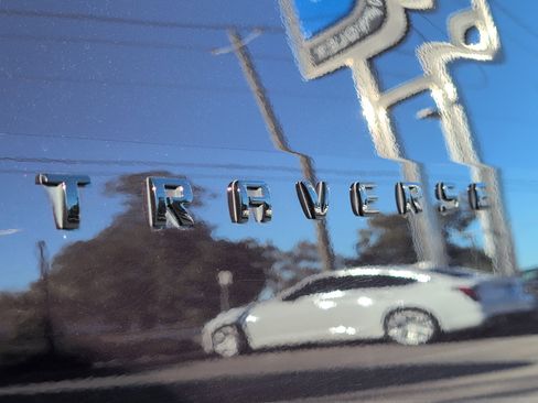 Used 2020 Chevrolet Traverse Premier w/ LPO, Blackout Package image 11